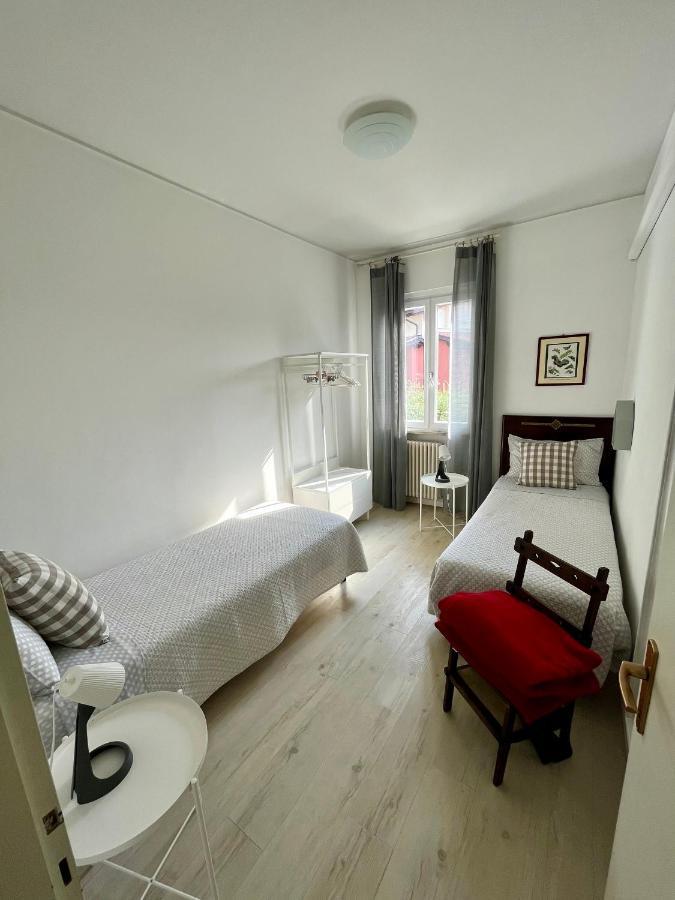 Your Familyapartment In Сірміоне Екстер'єр фото