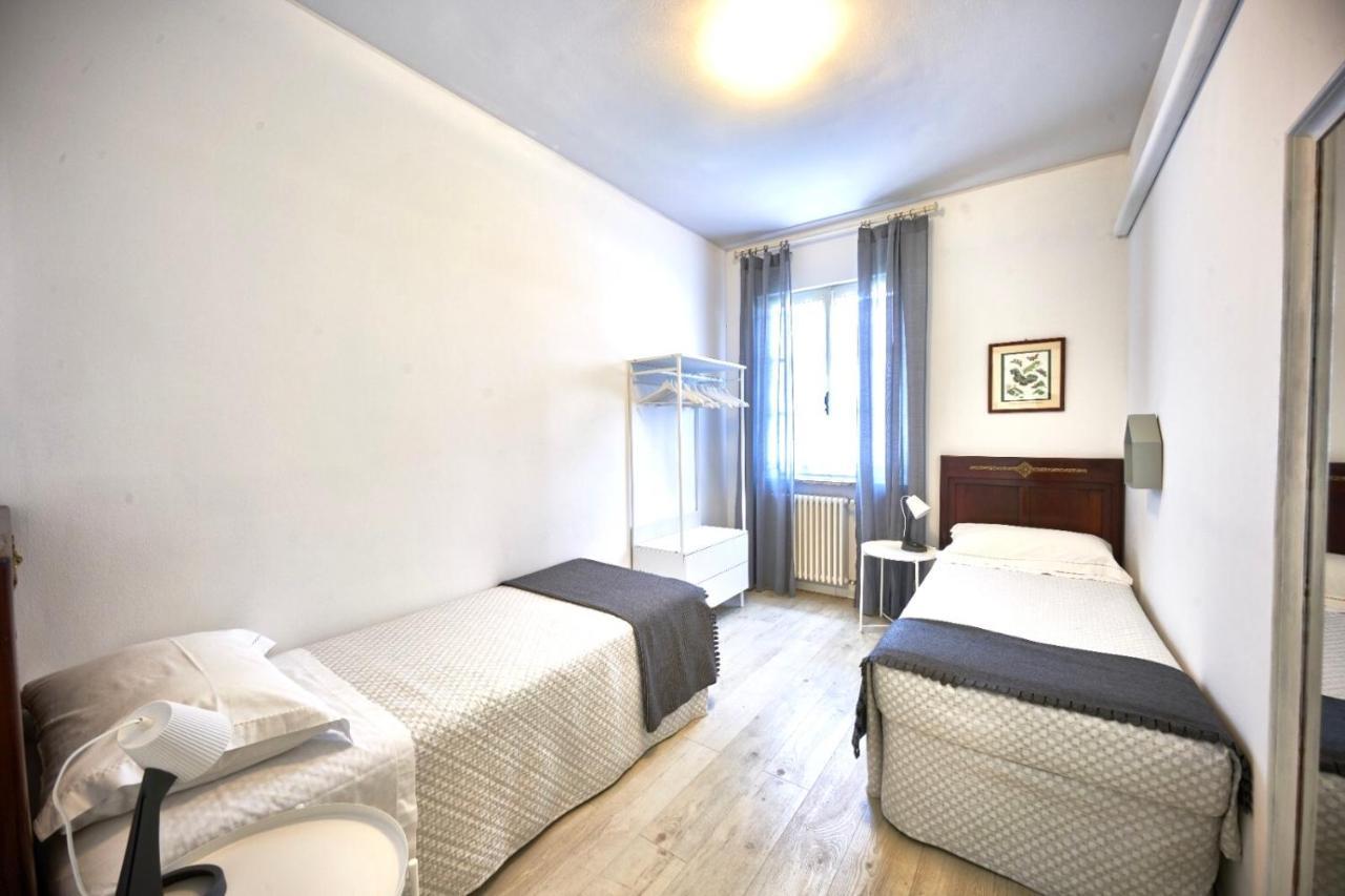Your Familyapartment In Сірміоне Екстер'єр фото